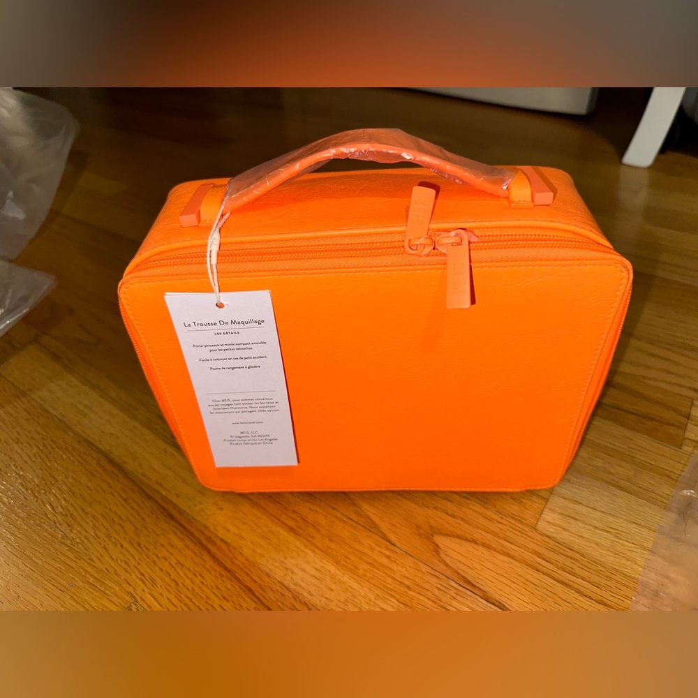 NWT Beis creamsicle cosmetics case